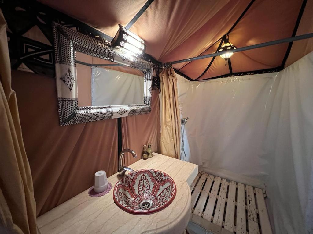 Отель Merzouga Luxury Tented Camp Экстерьер фото