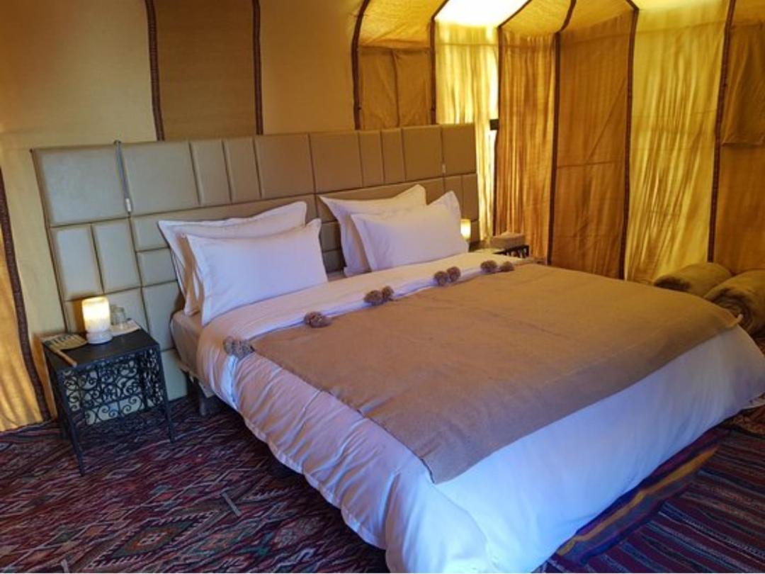 Отель Merzouga Luxury Tented Camp Экстерьер фото