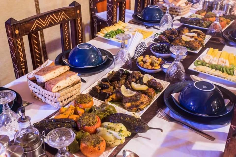 Отель Merzouga Luxury Tented Camp Экстерьер фото